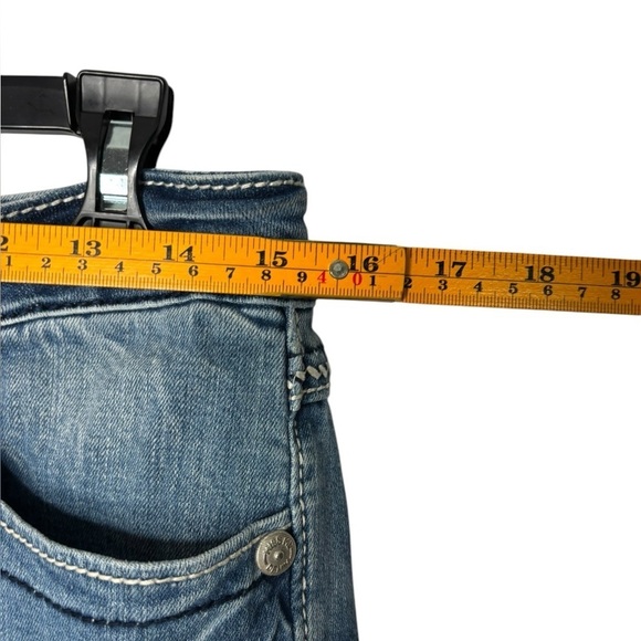 Miss Me Distressed Boyfriend Blue Capri Jeans JB1046P Size 28 - Picture 10 of 13